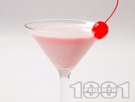  Strawberry Kiss   ,    